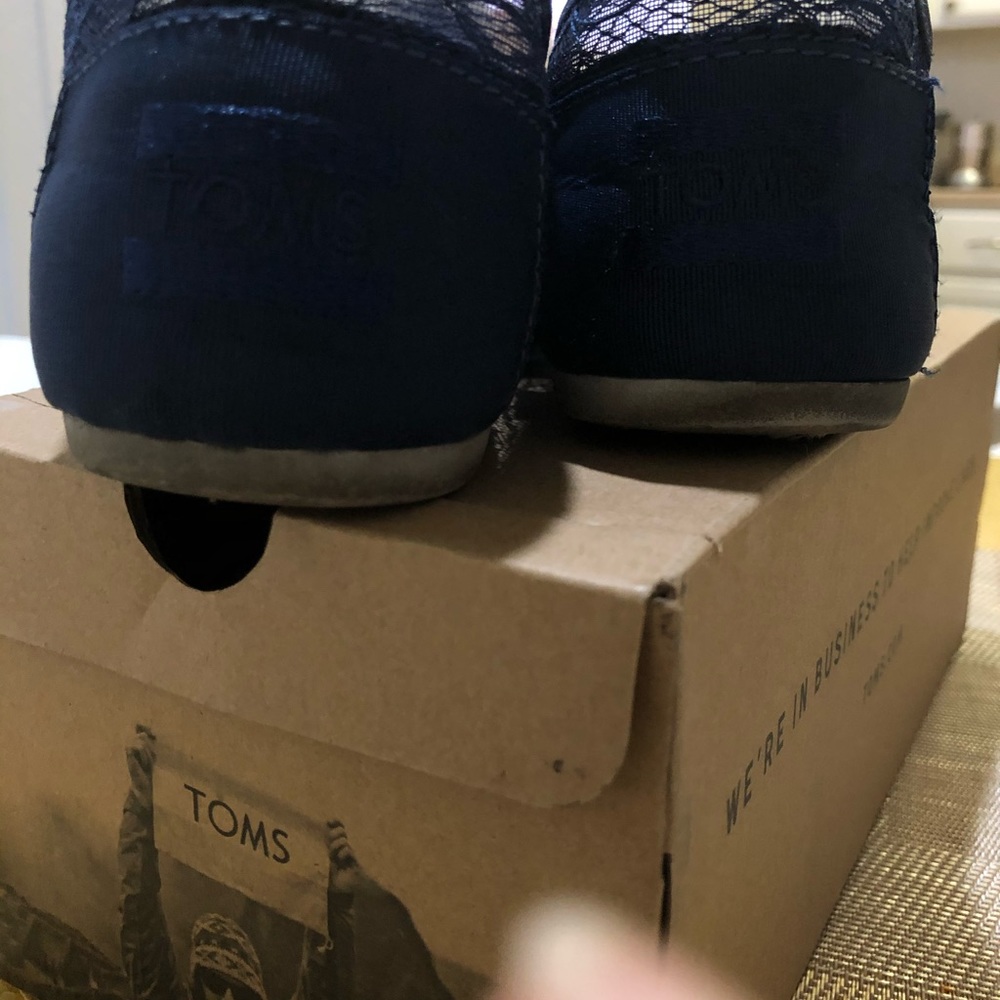 TOMS - Picture 4 of 7